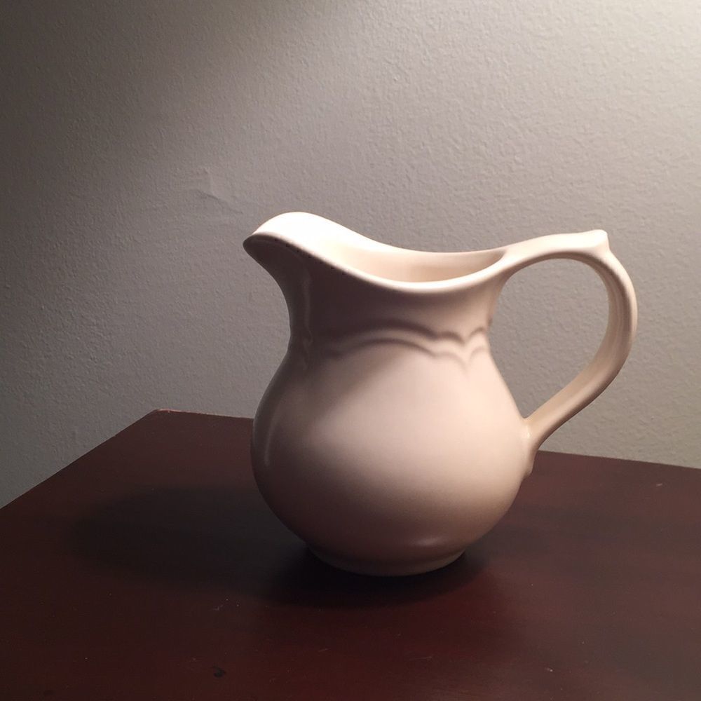 Pfaltzgraff  Creamer 